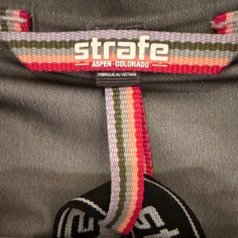 Strafe Women’s Sickbird One Piece Snowboard Ski Suit - size SMALL - Picture 8 of 16